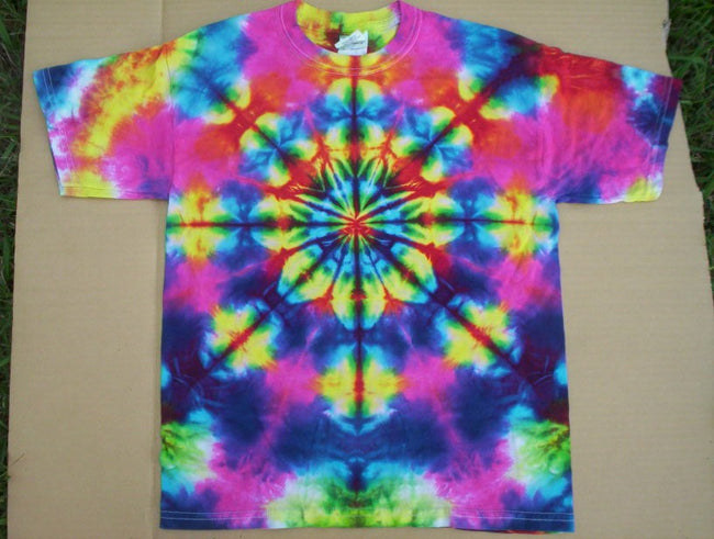 Pretty Pinks Kaleidoscope Tie Dye