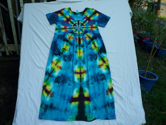 Beautiful Kaleidoscope Garden Dress w pockets